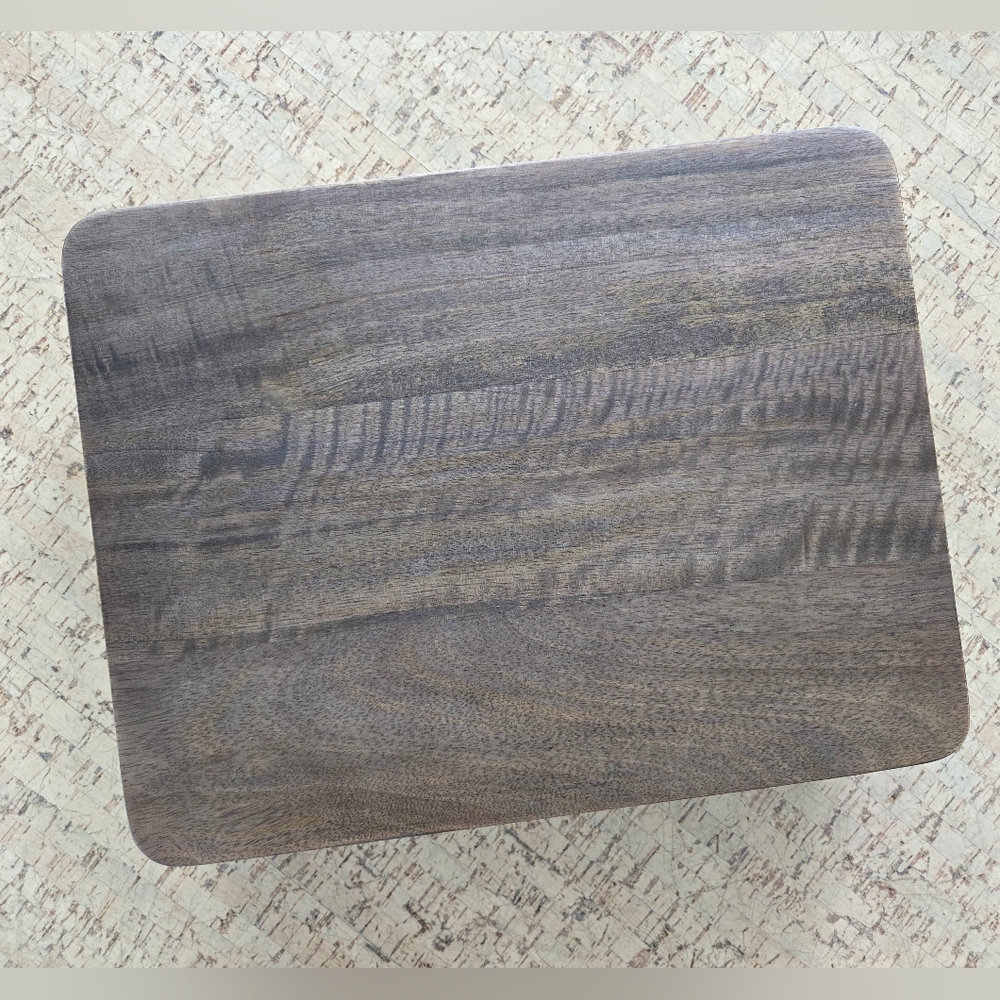Hearth and hand with Magnolia wood trivit